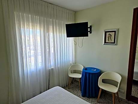 Queen Room with Sea View