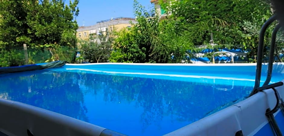 Annabella's Country House