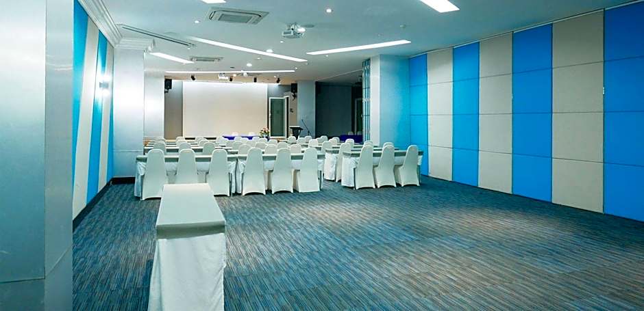 Prime Time Hotel Bang Saen