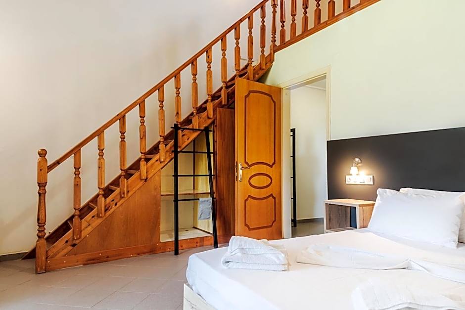 Riposo Studios & Apartments