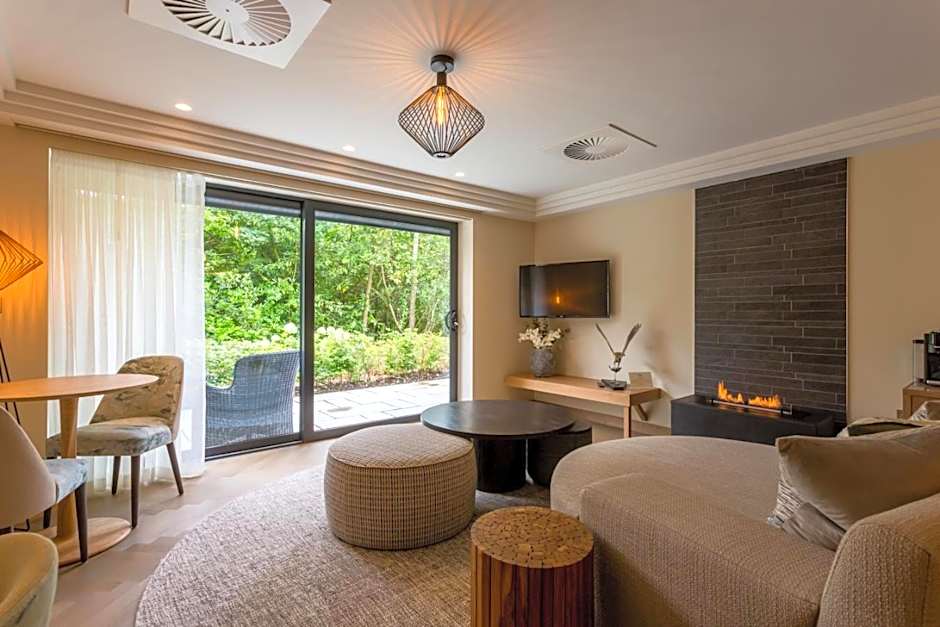 Storrs Hall Hotel on the shore of Lake Windermere