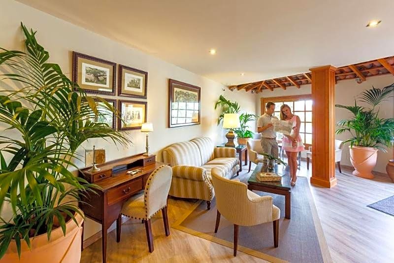 Apartamentos Ambassador