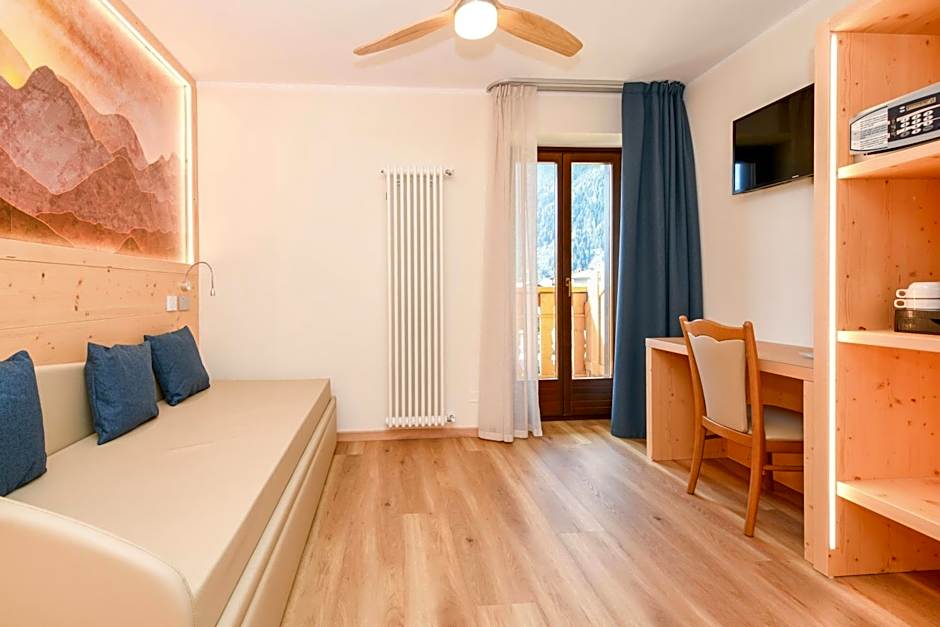Hotel Denny