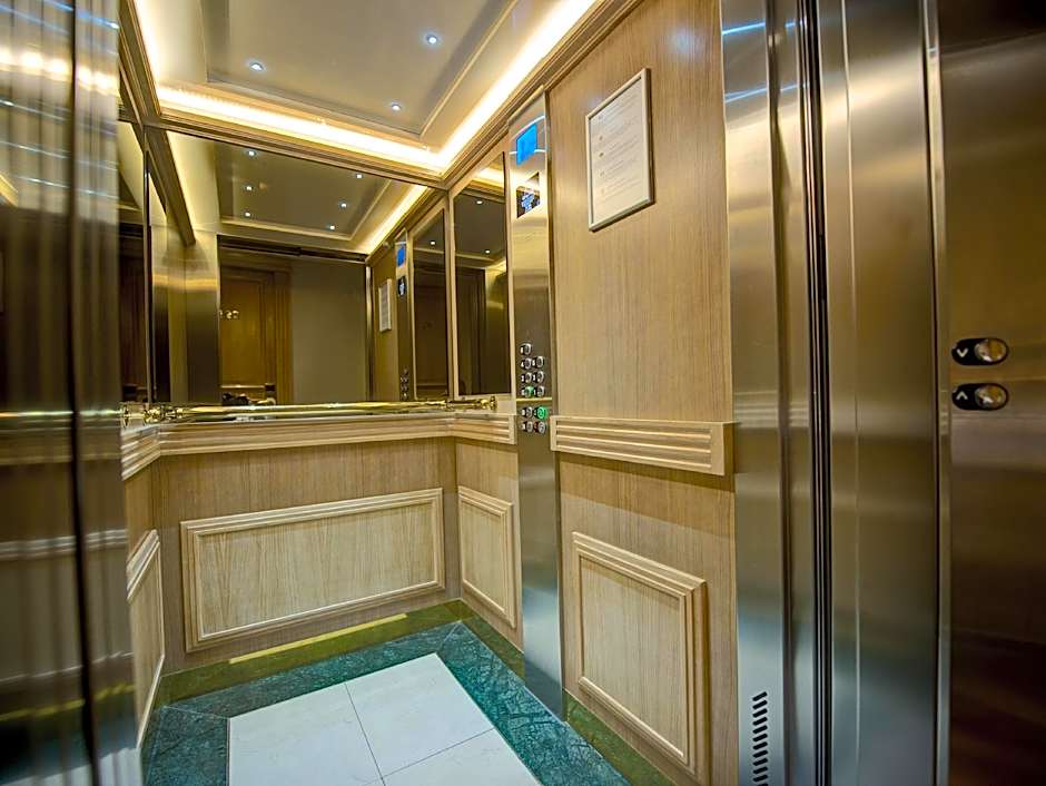 Hotel Du Midi Paris Montparnasse