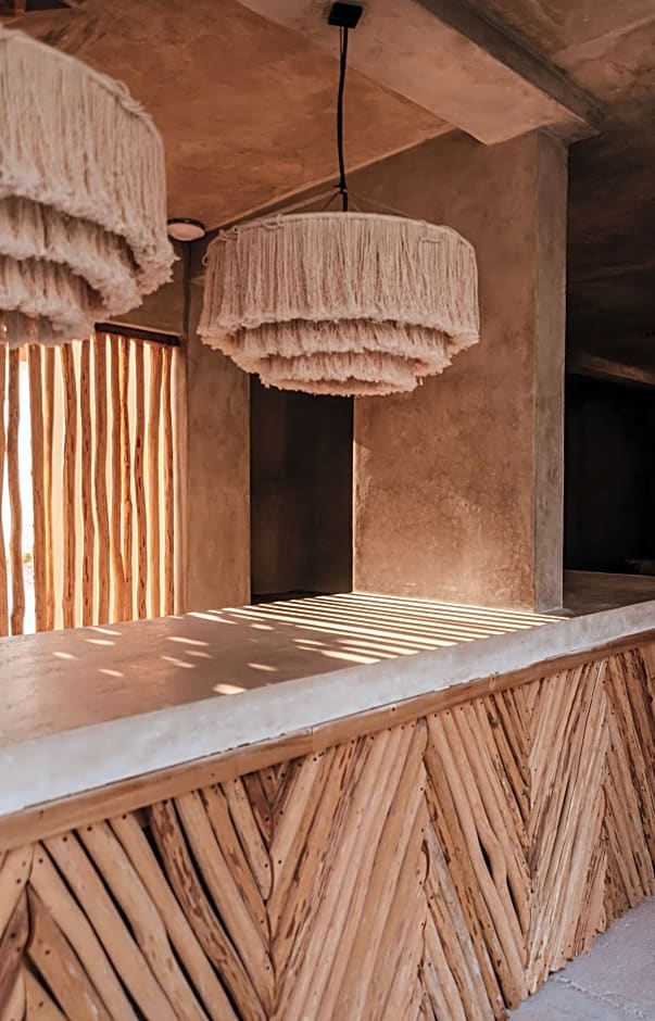 DOS MARES Barefoot Hotel