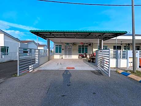 HOMESTAY IBUNDA Sabak Bernam