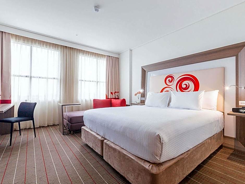 Novotel Melbourne Glen Waverley Hotel