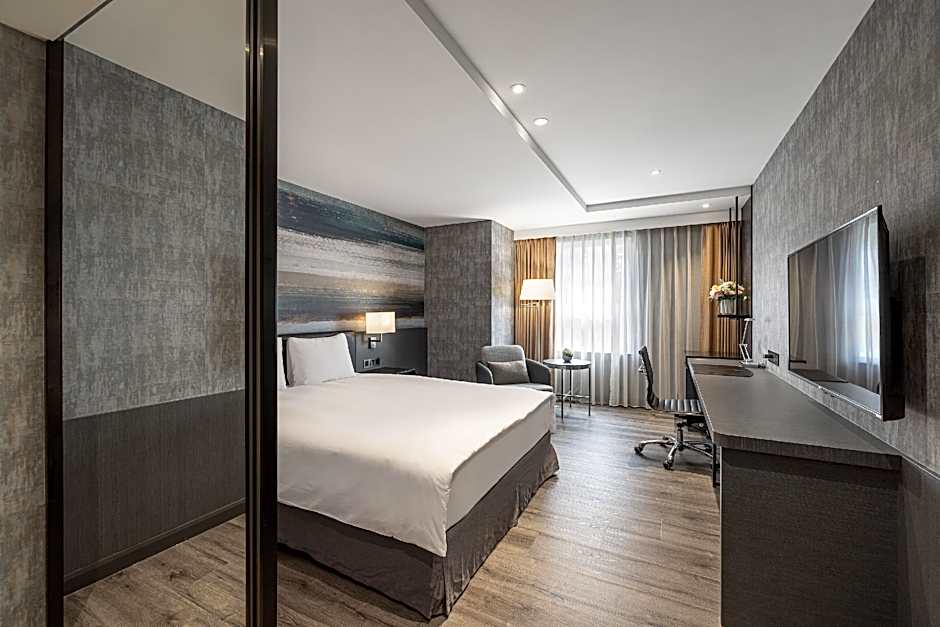 Lakeshore Hotel Metropolis