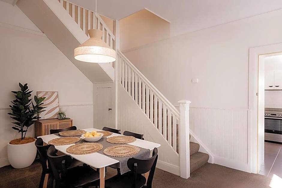 Central home in trendy South Hobart