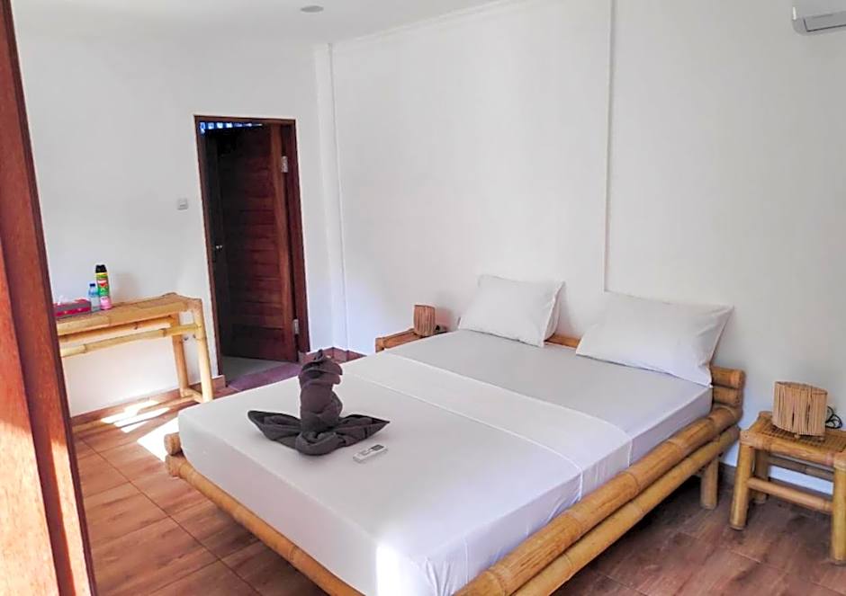 Gili Pirates Dive & BnB