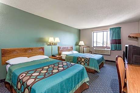 Double Room with Two Double Beds - Smoking