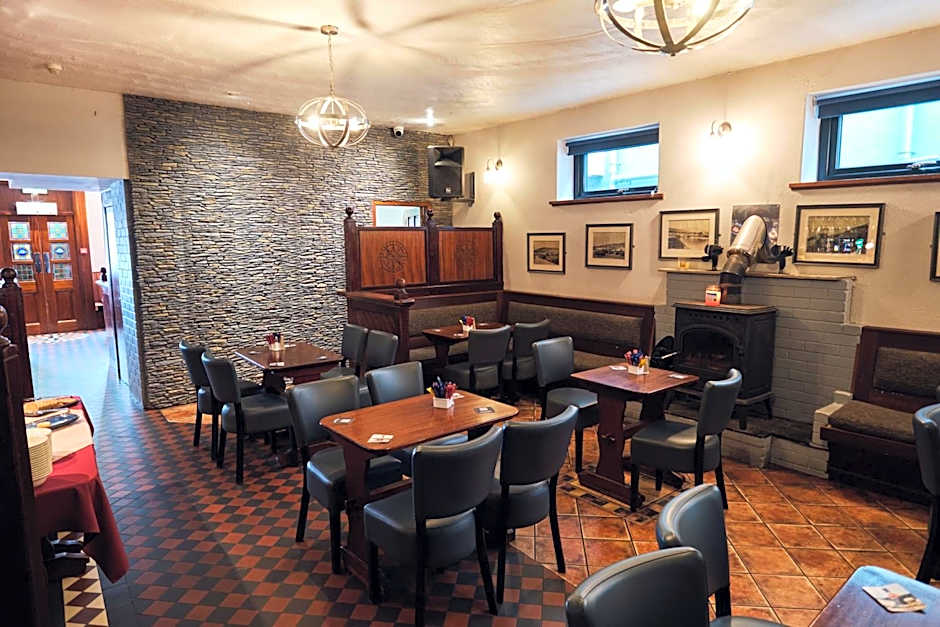 Murphy's Pub and Bed & Breakfast