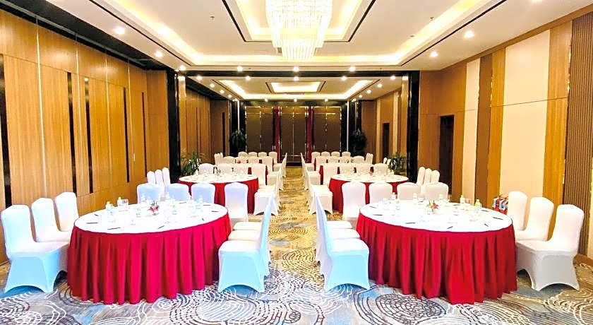 Muong Thanh Grand Ha Long Hotel