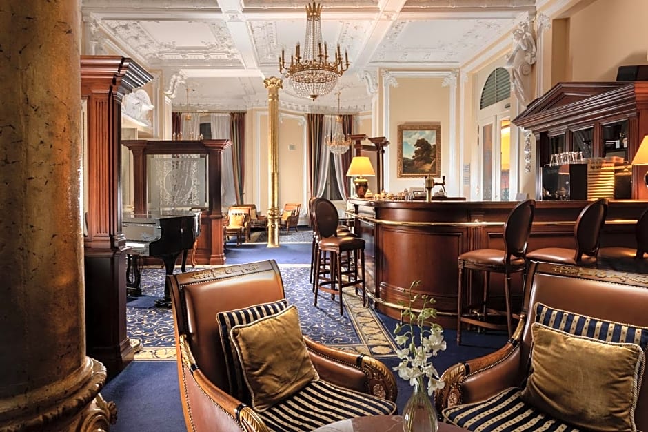 Savoy Westend Hotel