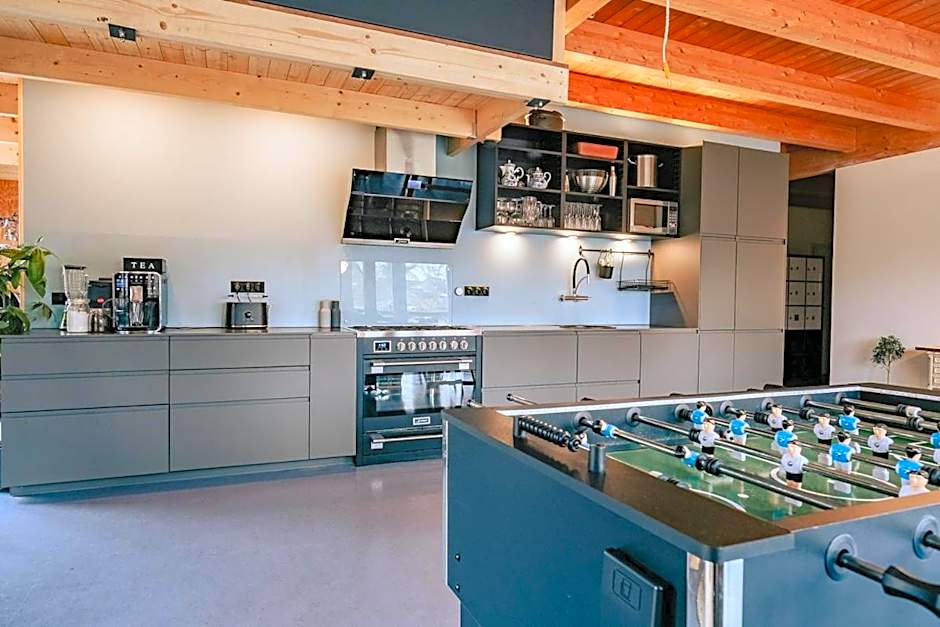 Hostel oder Ferienwohnung 1-16 Personen im BLAUEN HAUS