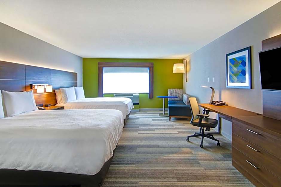 Photo 1 of 5 of Standard 2 Queen Beds, Mobility Accessible, Bathtub