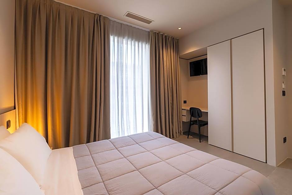 Amare Suite & Apartments