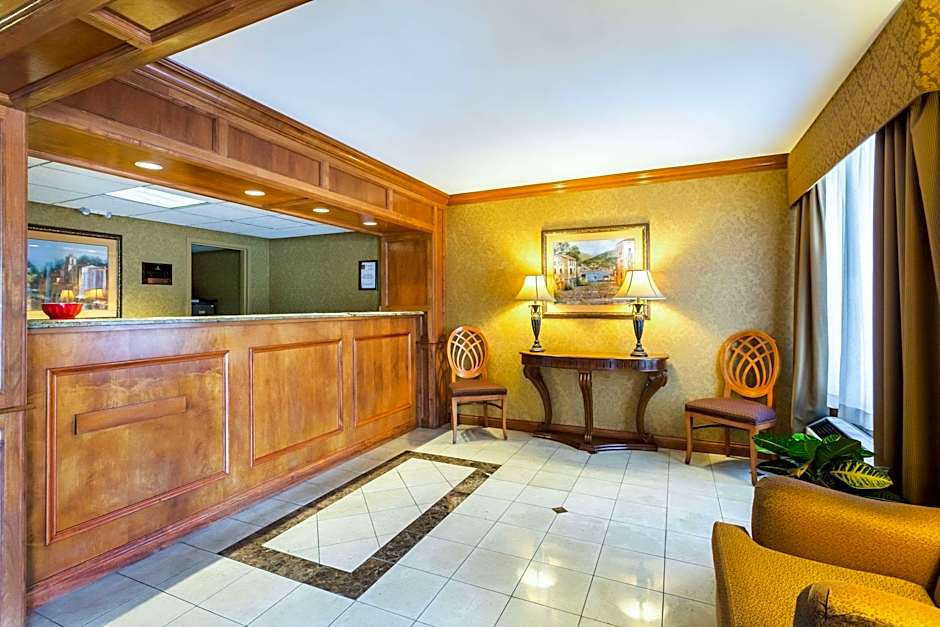Clarion Inn and Summit Center