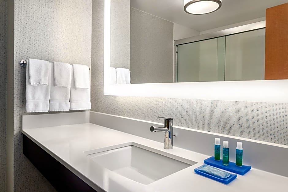 Holiday Inn Express Hotel & Suites Lawton-Fort Sill By IHG