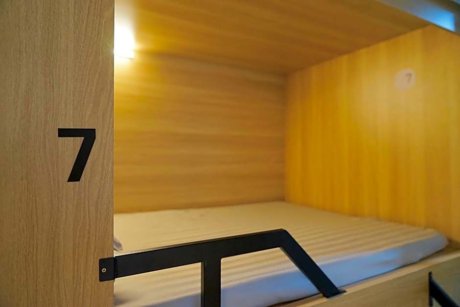 Waveflo Hostel 浪花青旅