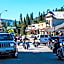 Mariposa Lodge