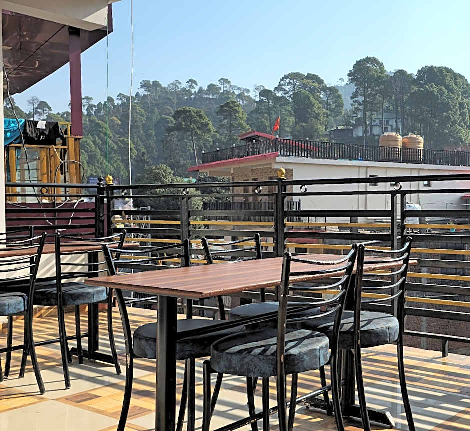 Hotel Twilight Banikhet Dalhousie