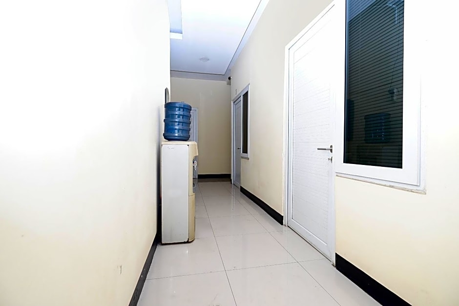 OYO 1815 Gatsu Residence