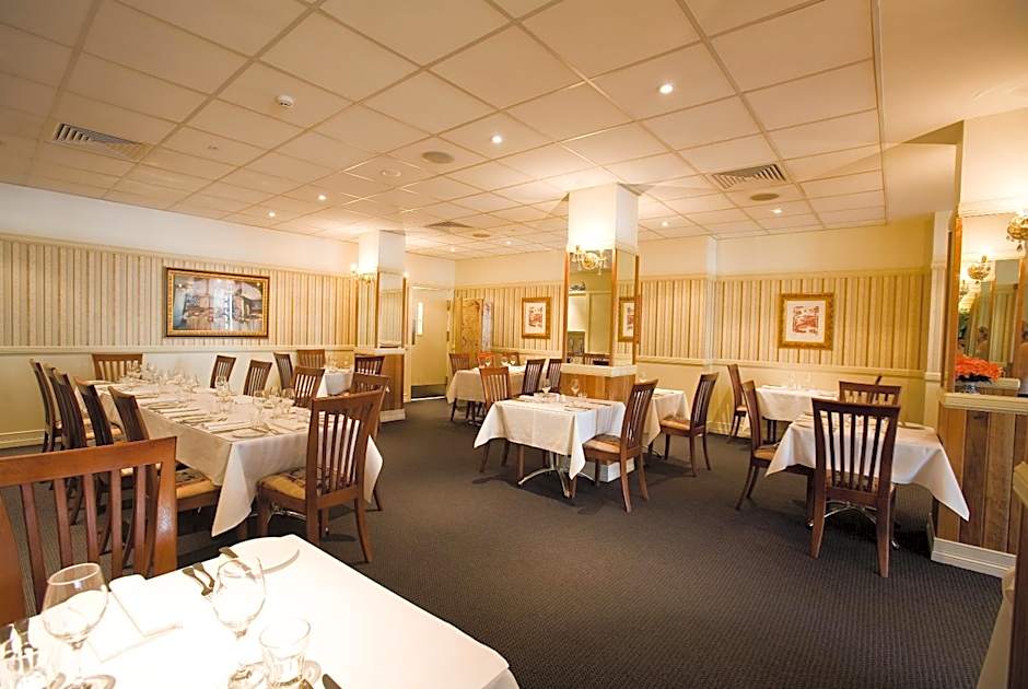 Redearth Boutique Hotel