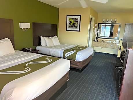 Queen Room with Two Queen Beds - Non-Smoking