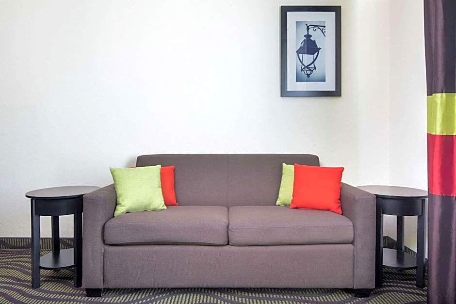 La Quinta Inn by Wyndham Calhoun South I-75