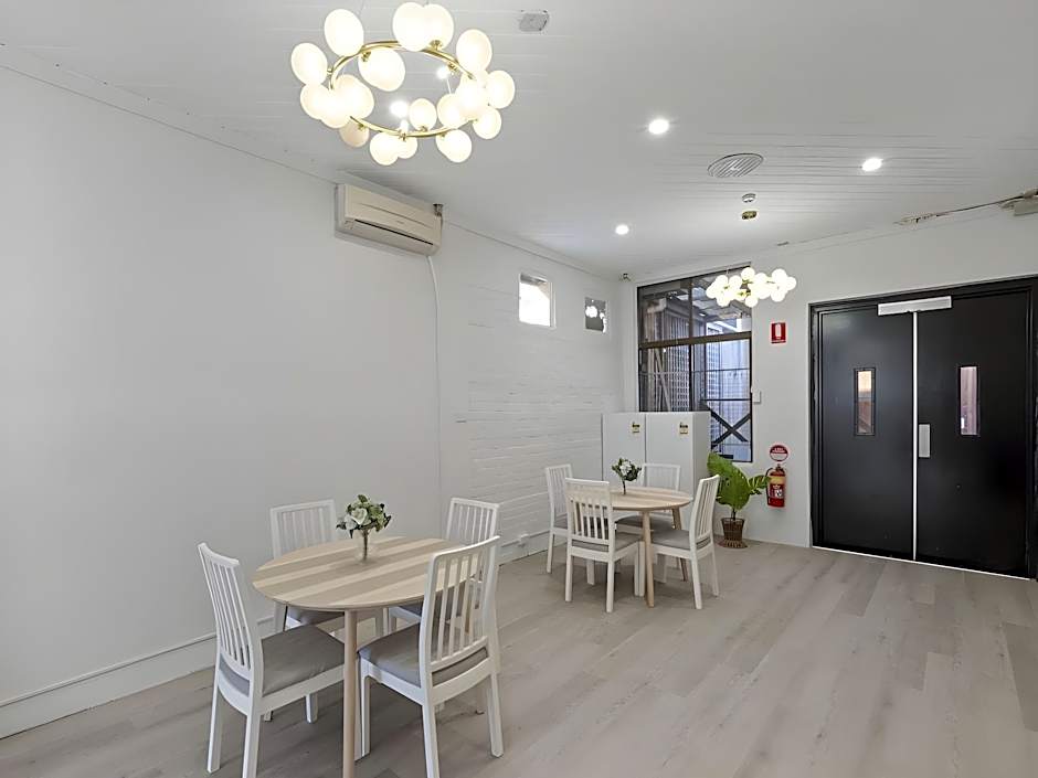 Urban Nomad - Potts Point  (18 - 39 only)