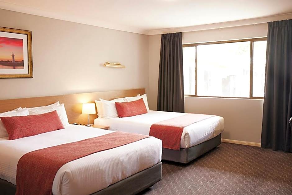 Ramada Hotel & Suites Sydney Cabramatta