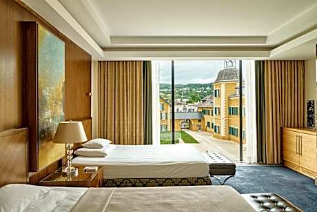 Infinity Suite with Lake View