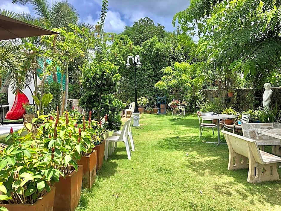 RoomQuest One Bangsaray 