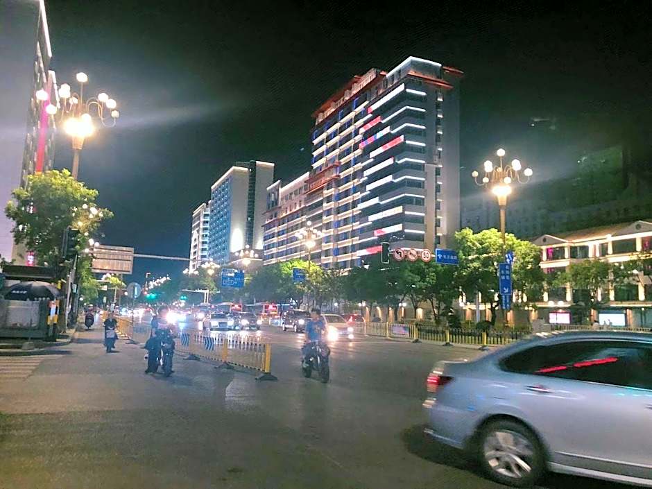 7 Days Inn Nanchang Bayi Square North Dinggong Road Metro Station