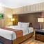 Quality Hotel & Suites
