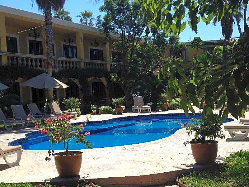 El Encanto Inn