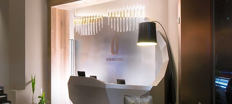 N Bridge Hotel