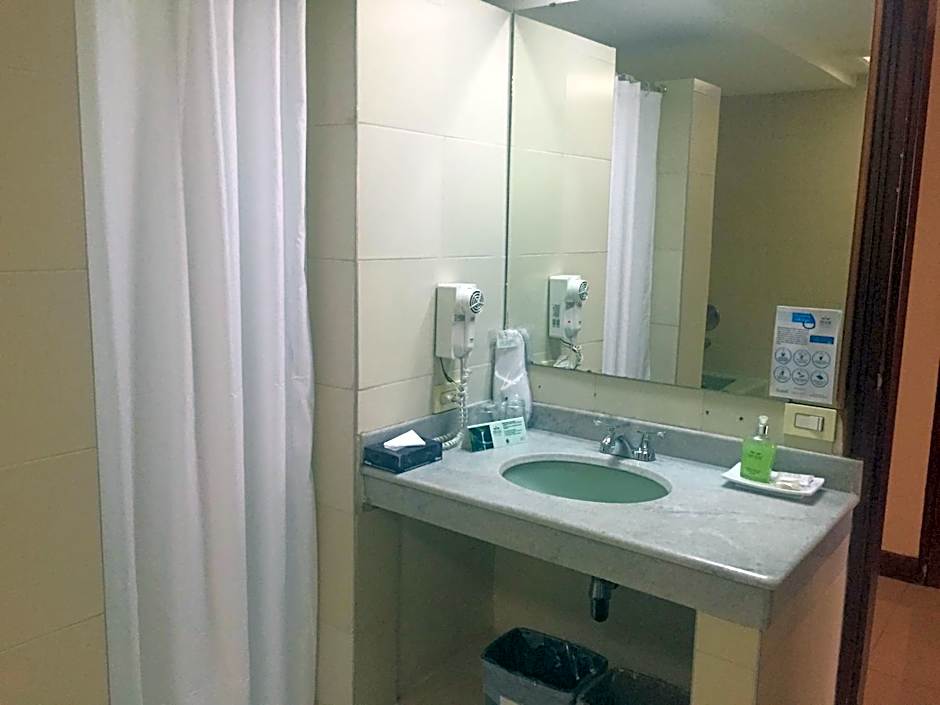 Torre de Cali Plaza Hotel