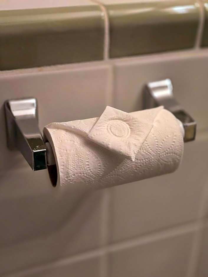 Madeira Park Oceanview Suites