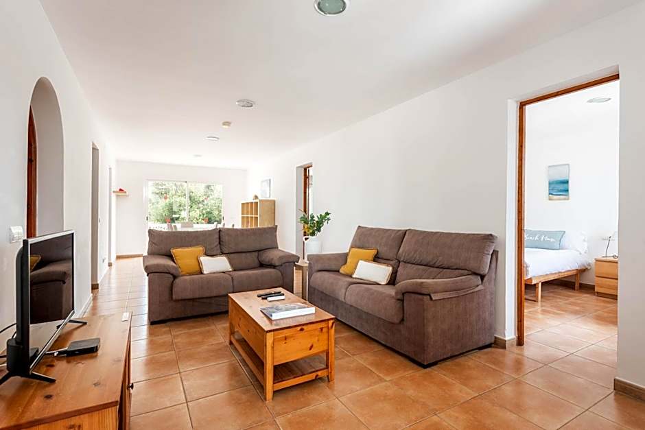 Villa Binisaret I by Mauter Villas