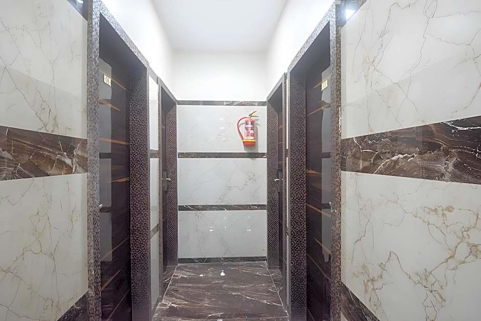 Super Townhouse Oak Madhapur Nera Regency