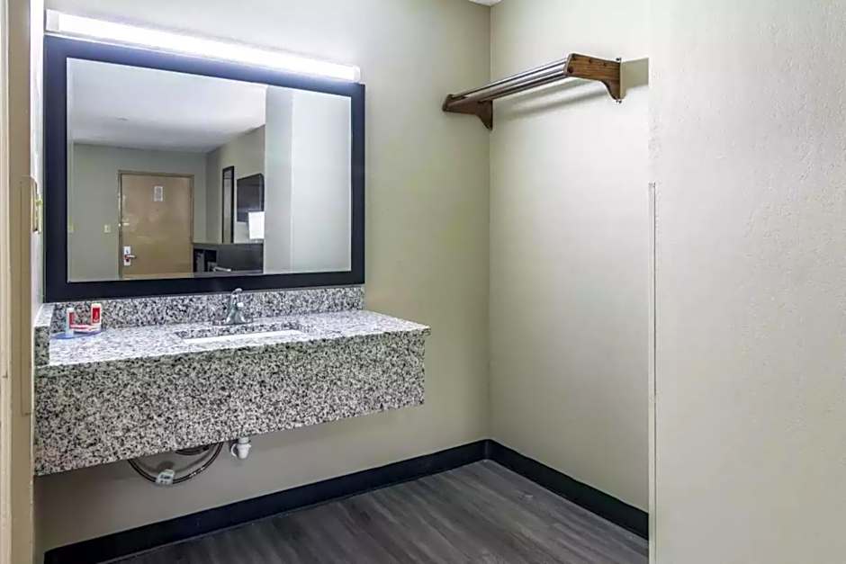 Americas Best Value Inn Opelika
