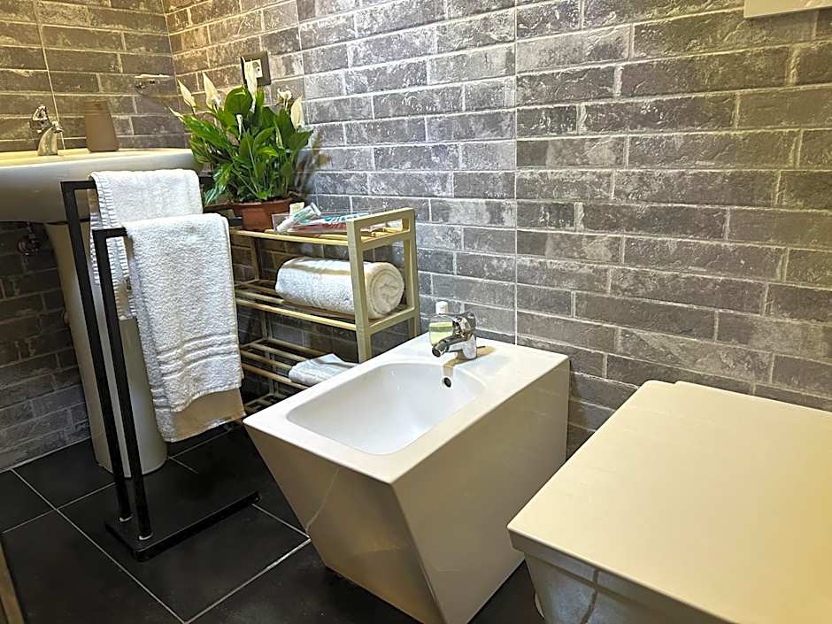 Candia Rooms