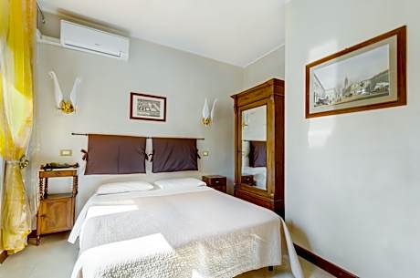 Small double room