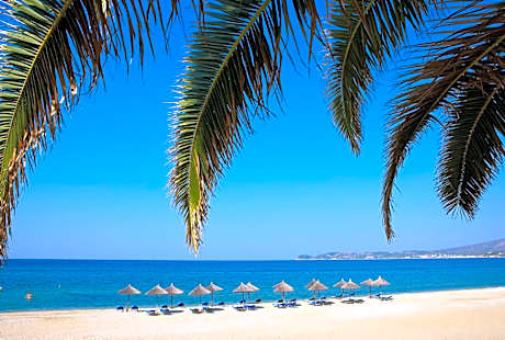 Kamari Beach Hotel