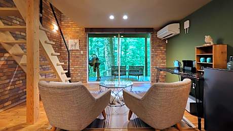 Safari Black(Maisonette + Terrace with Outside Hot Spring)