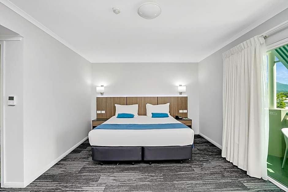 Cairns Sheridan Hotel