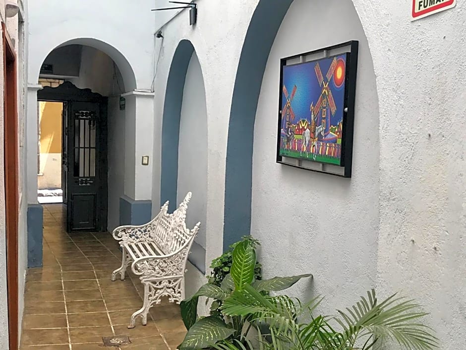 Hotel Rocinante
