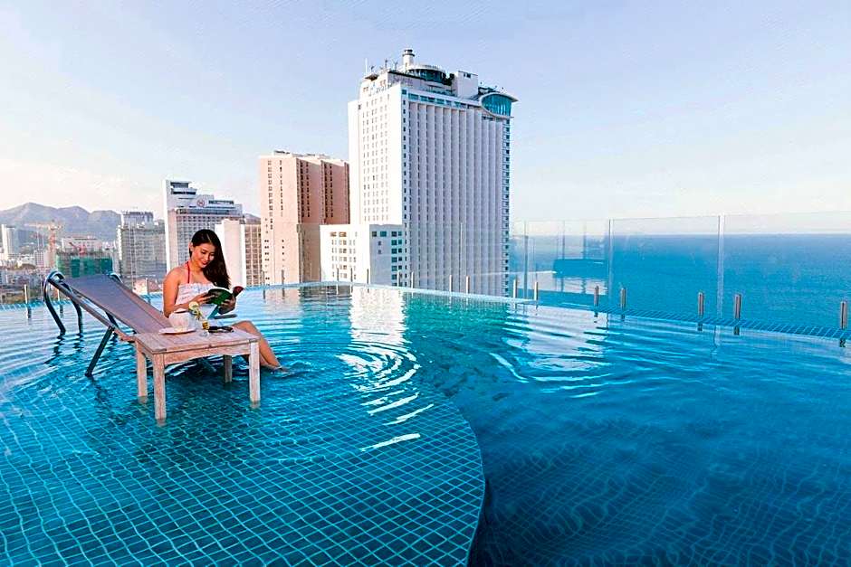V Hotel Nha Trang